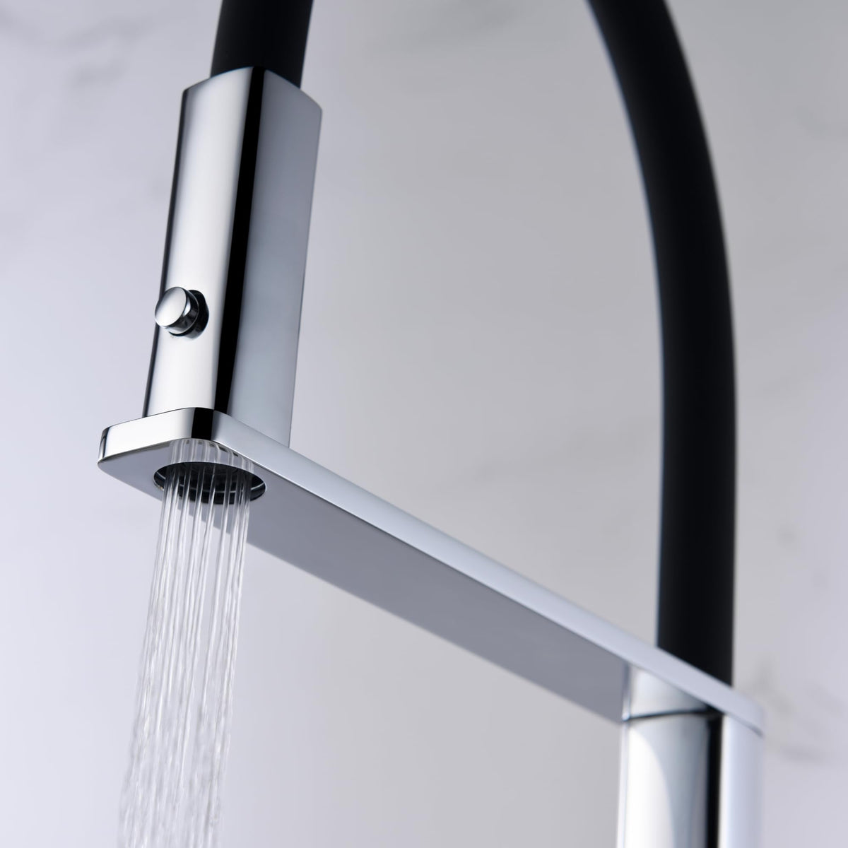 GRIFO DE COCINA EXTRAÍBLE CON DIFUSOR SERIE MENORCA