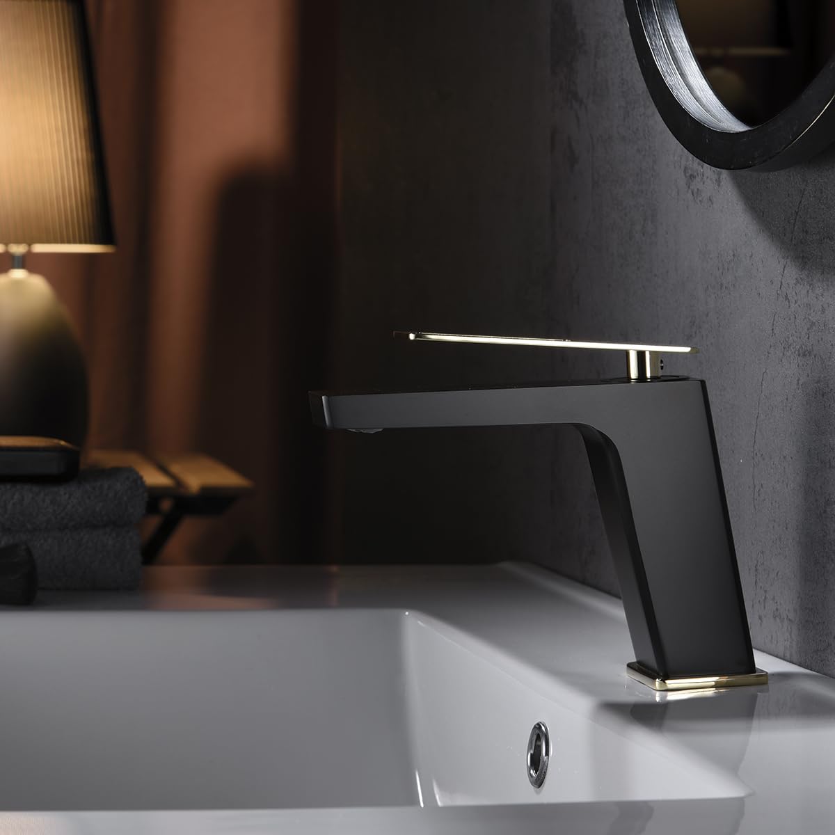 GRIFO LAVABO CAÑO BAJO MONOMANDO SERIE SUECIA