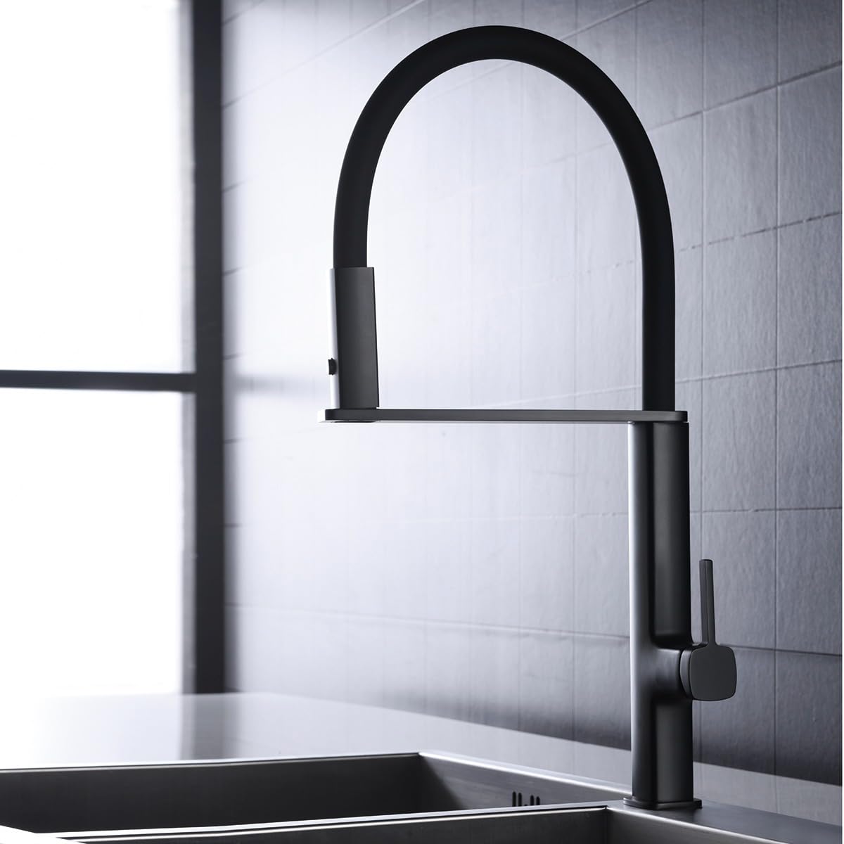GRIFO DE COCINA EXTRAÍBLE CON DIFUSOR SERIE MENORCA