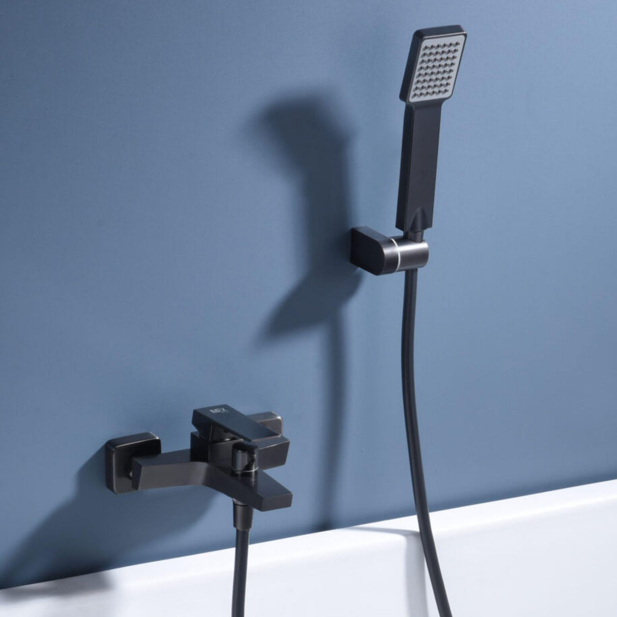SINGLE-LEVER BATH AND SHOWER MIXER ART SERIES