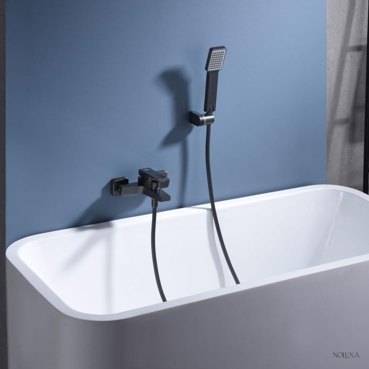 SINGLE-LEVER BATH AND SHOWER MIXER ART SERIES