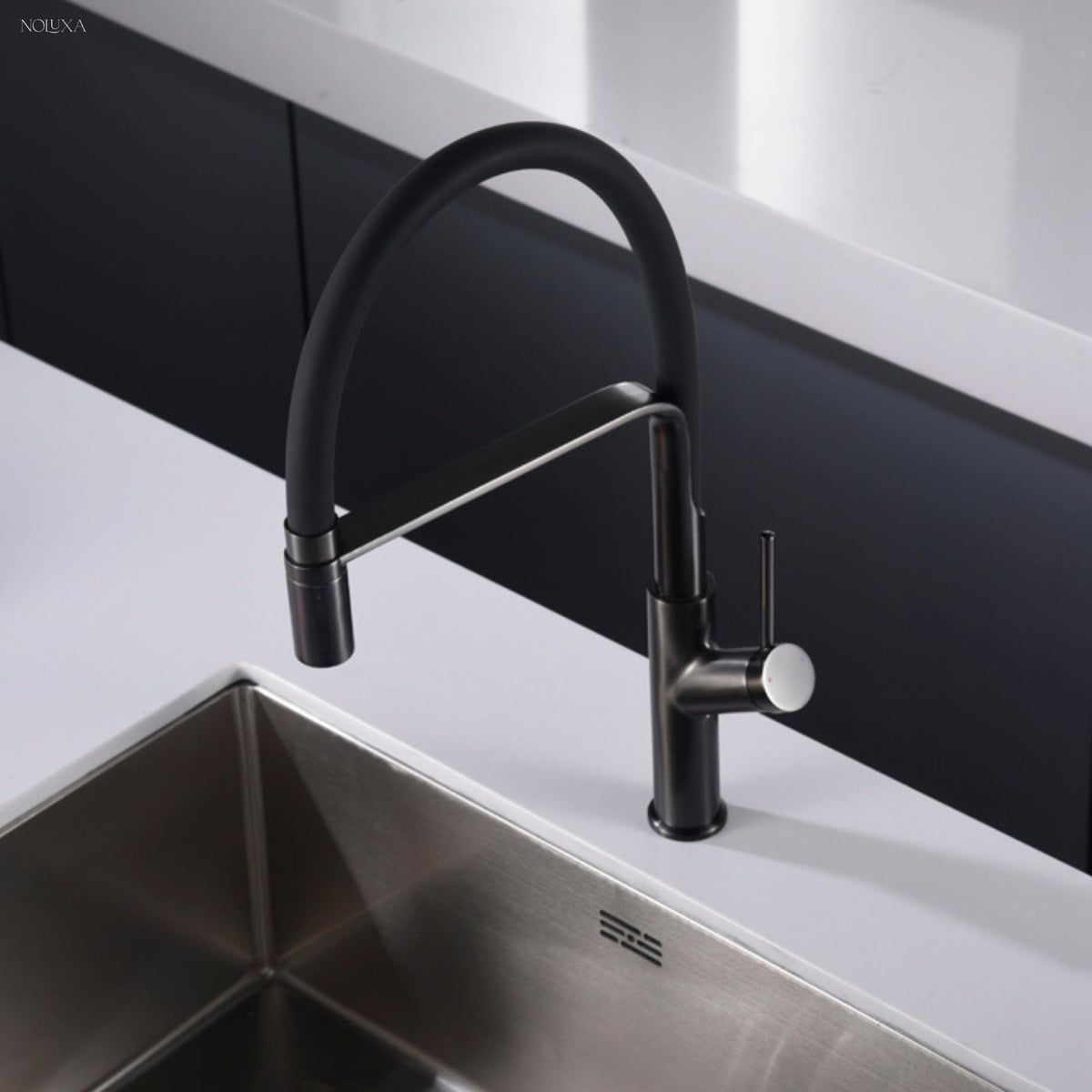 GRIFO DE COCINA EXTRAÍBLE SERIE SENA