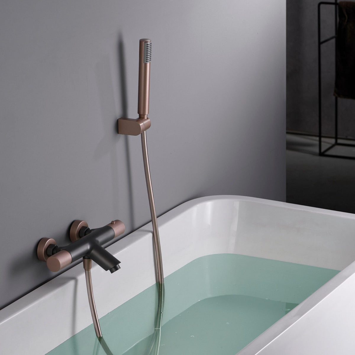 GRIFO BAÑERA Y DUCHA TERMOSTÁTICO SERIE LINE