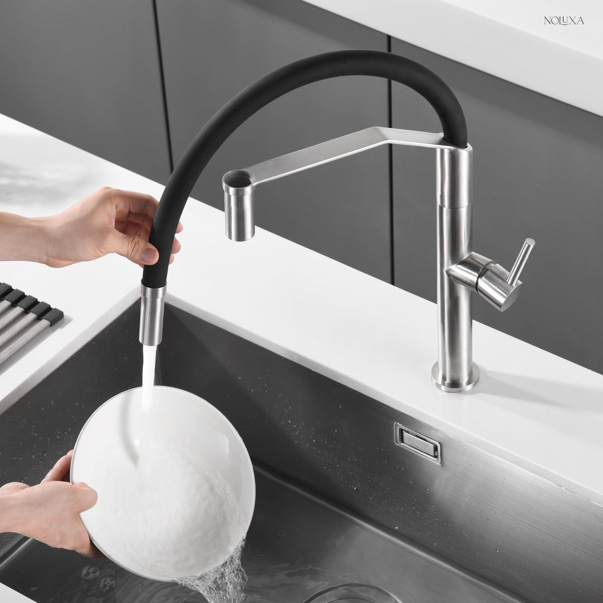 IMEX - Grifo Cocina Extraíble Acero S.316 | Grifo Monomando Fregadero | Griferia Cocina con Ducha Flexible 360º | Grifería en Latón con Tecnología PVD | Serie Deva | Color Acero S316 Acero S.316