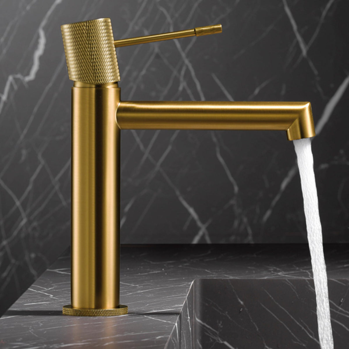 Miscelatore monocomando per lavabo con canna bassa Serie LINE