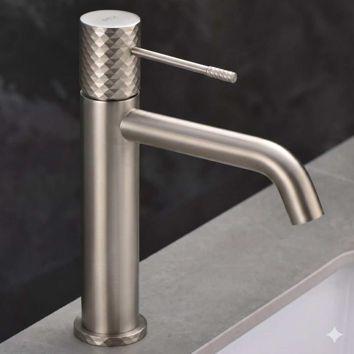 Low-spout single-lever basin mixer GÉNOVA SERIES
