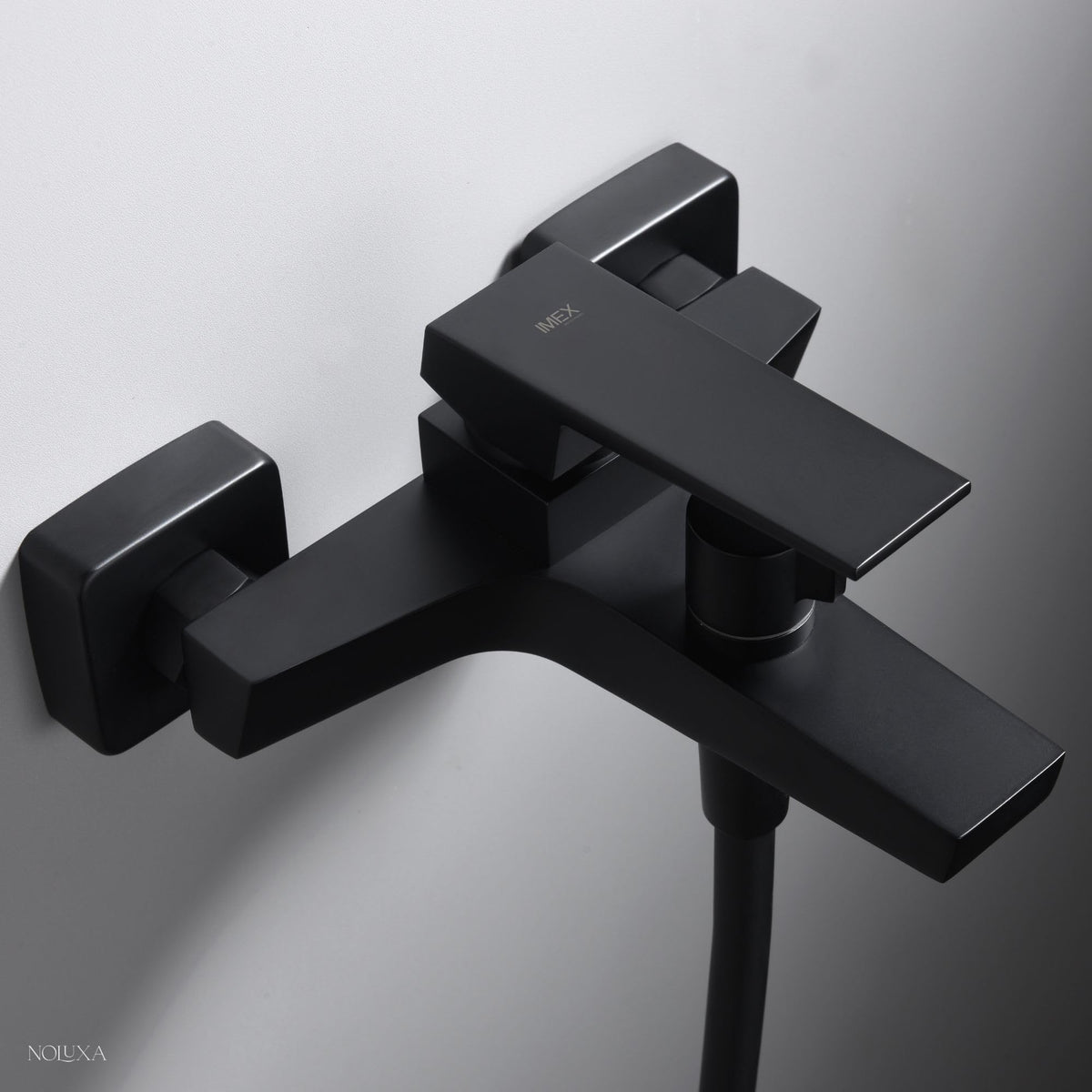 SINGLE-LEVER BATH AND SHOWER MIXER ART SERIES