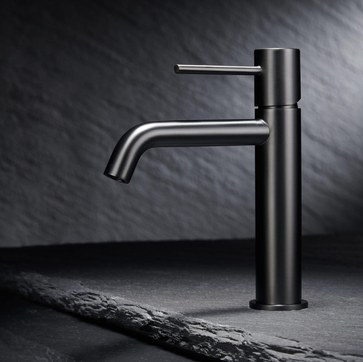 Mitigeur de lavabo à bec bas Série MONZA