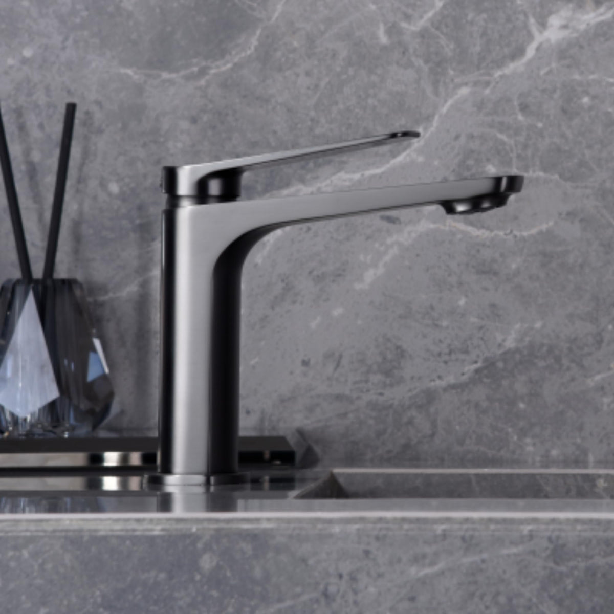 GRIFO LAVABO CAÑO BAJO MONOMANDO SERIE NÁPOLES